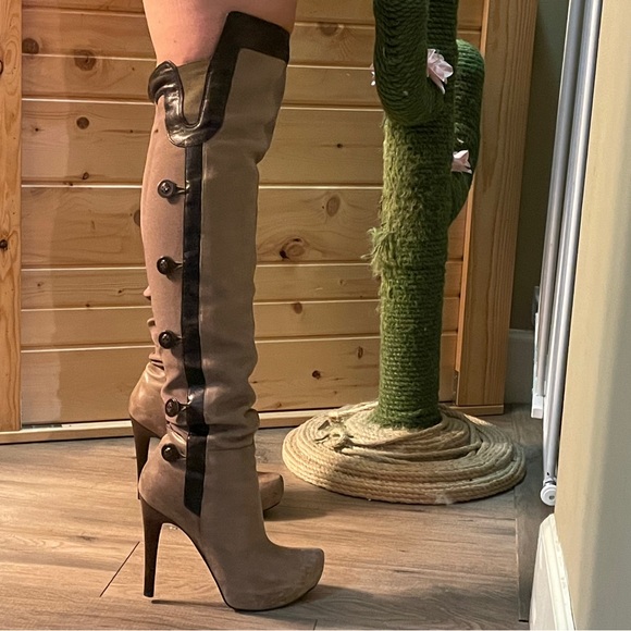 Guess netania over the knee boot - Picture 3 of 11